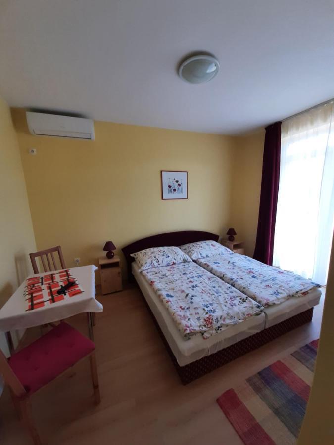 Kondics Apartmanhaz Sárvár Екстериор снимка