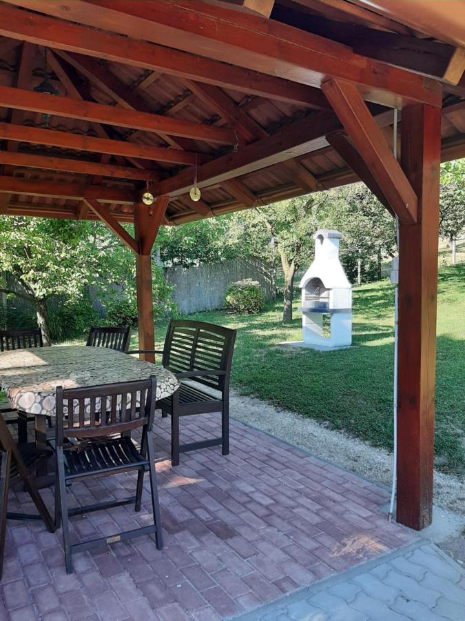 Kondics Apartmanhaz Sárvár Екстериор снимка