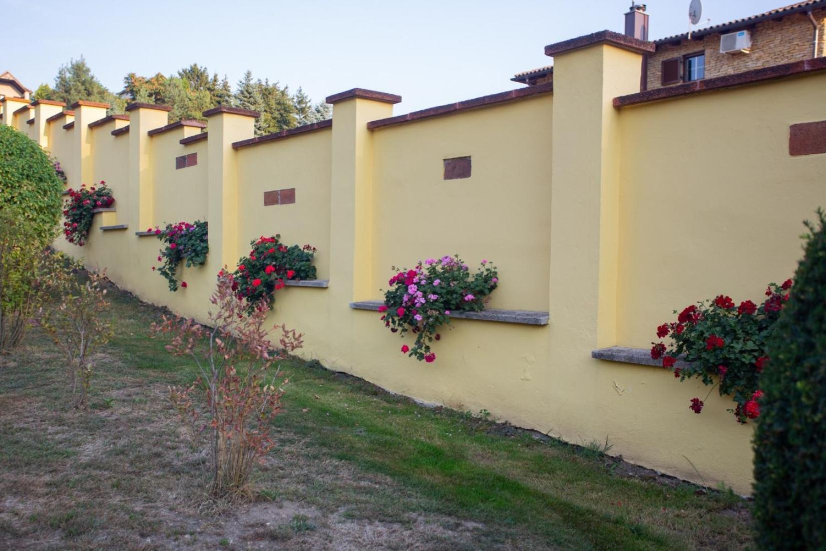 Kondics Apartmanhaz Sárvár Екстериор снимка