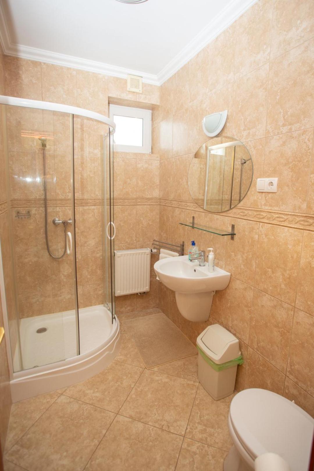 Kondics Apartmanhaz Sárvár Екстериор снимка