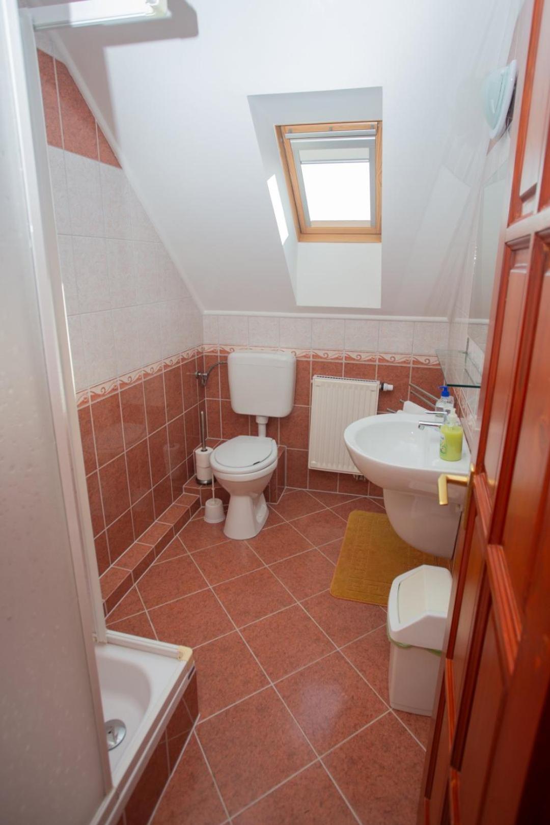 Kondics Apartmanhaz Sárvár Екстериор снимка
