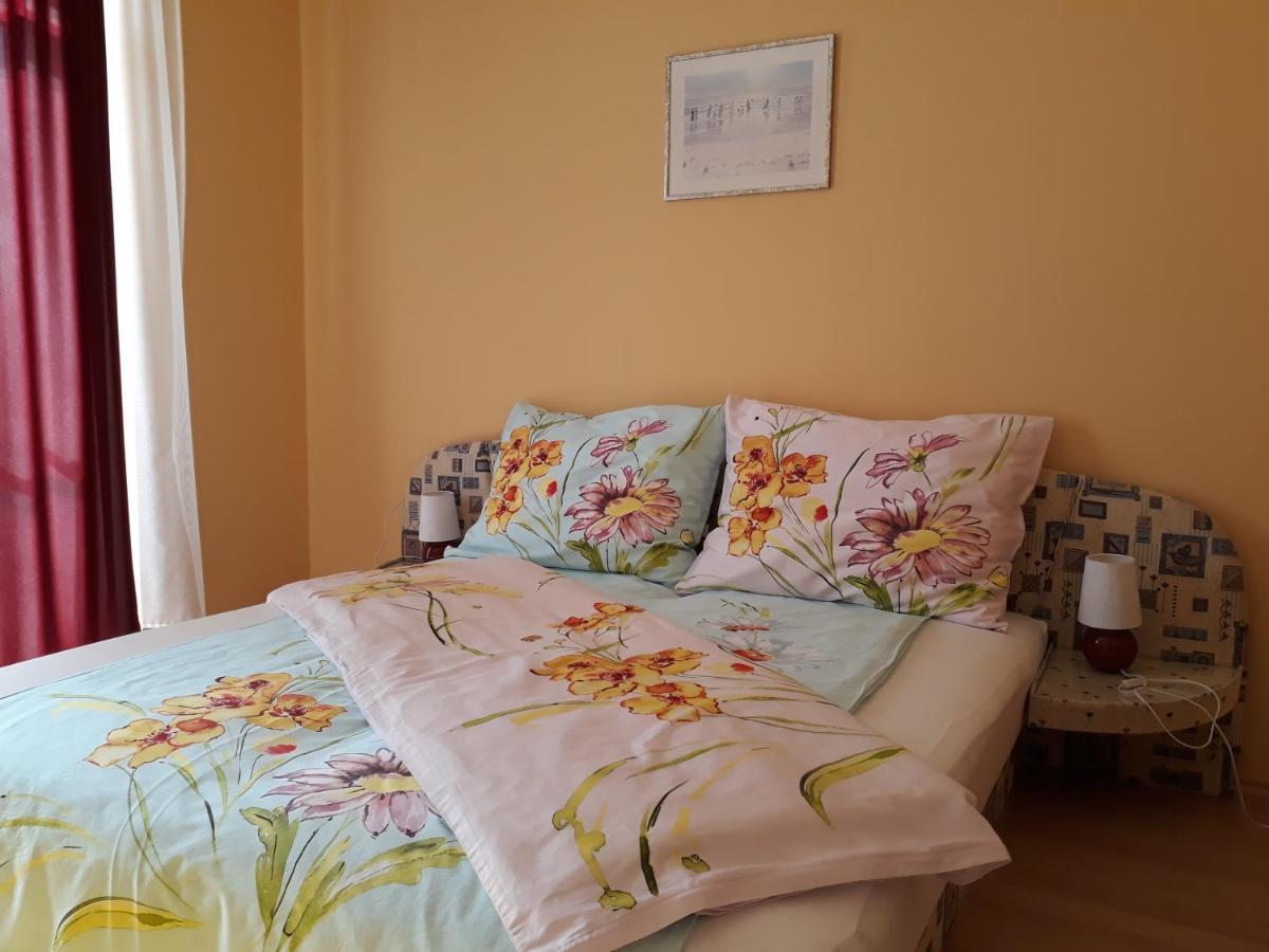Kondics Apartmanhaz Sárvár Екстериор снимка